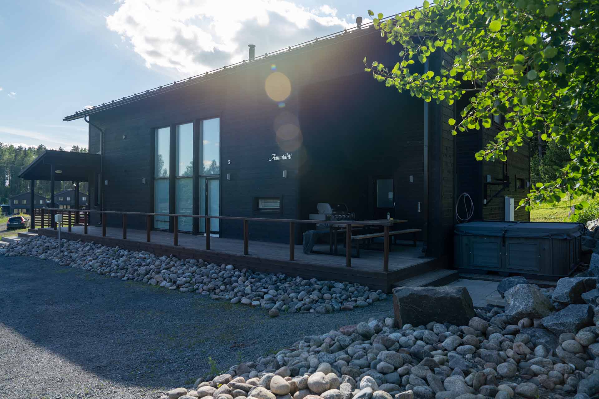 2025_aamutahti_kesa3
