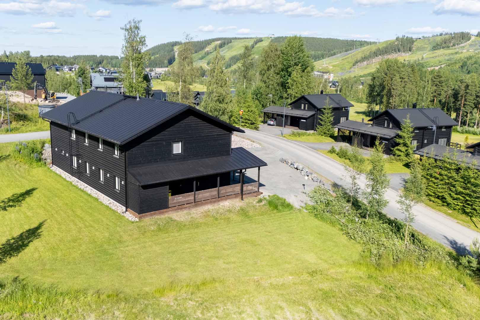 2025_aamutahti_kesa4
