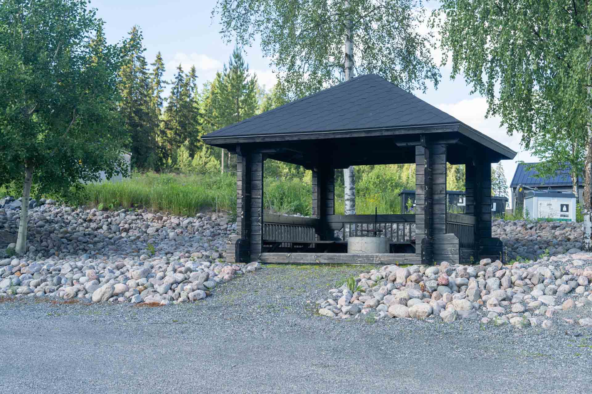 2025_aamutahti_kesa5
