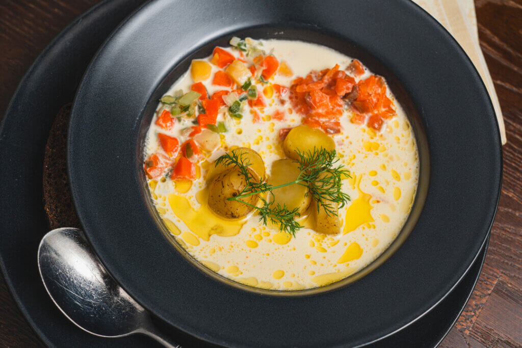 Tupa-ravintolan lohikeitto.