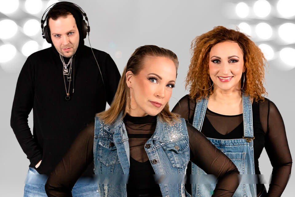 90’s Fin Cover Boyz & Girlz on vuonna 2018 perustettu yhtye, joka päivittää vanhoja hittejä tähän päivään.