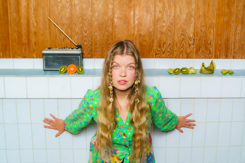 Artisti Vilma Alina promokuvassa.