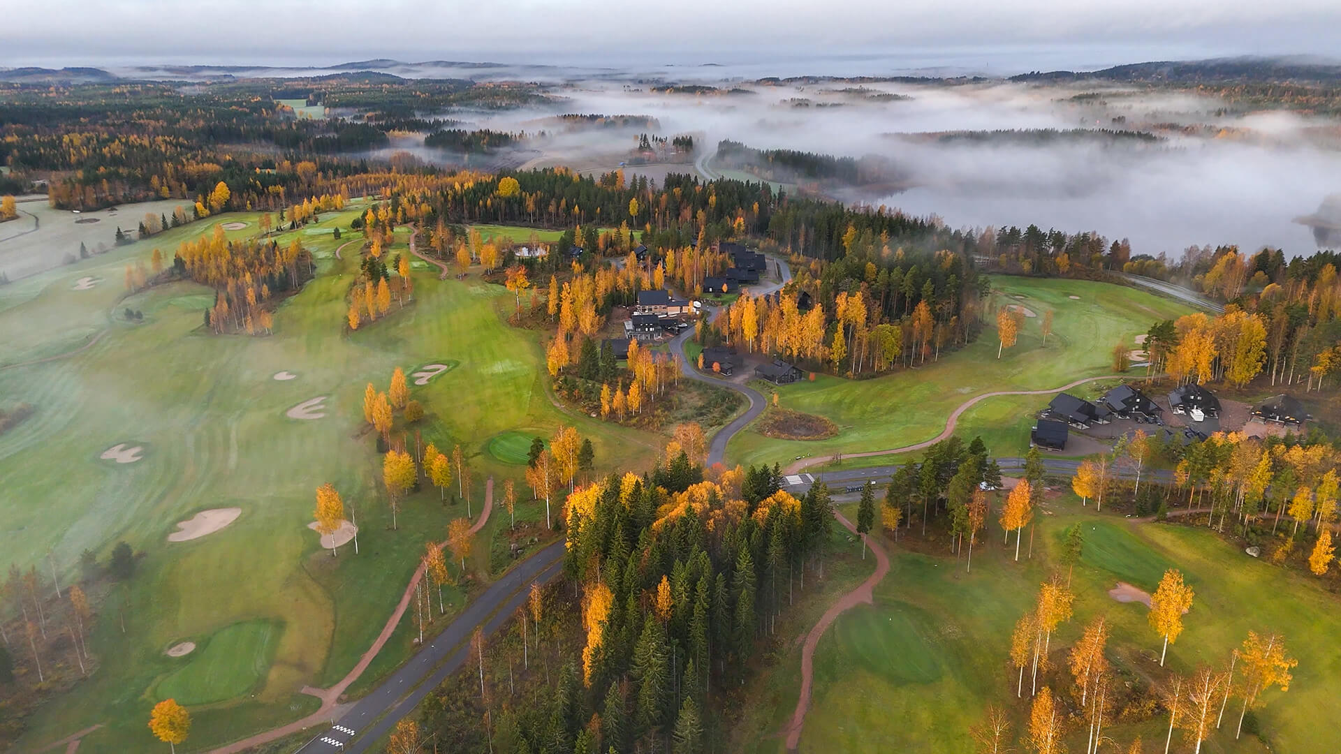 Syksyinen golfmaisema Himokselta.